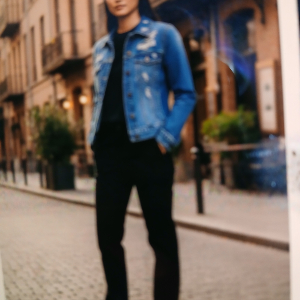 Stylish Blue Denim Jacket - Picture 5 of 5